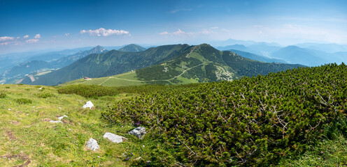 Panoramiczny widok na góry Małej Fatry w Słowacji © Monty Payken