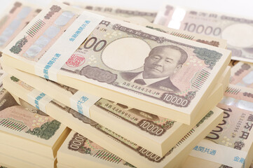 大量の一万円札の札束