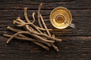 Valeriana officinalis - Organic valerian medicinal hot drink