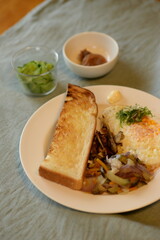  A slice of toast for breakfast in summer.