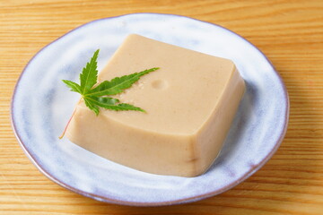 柔らか胡麻豆腐