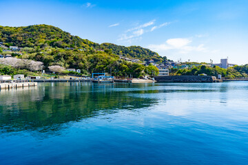 加唐島の港の風景