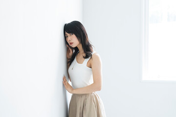夏の爽やかな女性