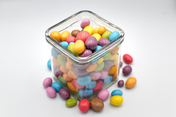 Orzechy w czekoladzie różne kolory