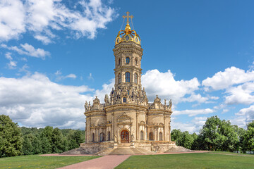 Orthodox church (Znamenskaya), unique monument of Russian architecture of XVII-XVIII century, baroque style, in Dubrovitsy estate, Moscow region, Russia.