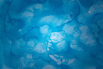 青色の水彩絵の具の背景