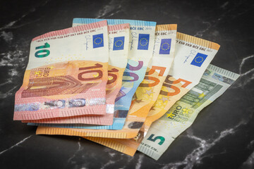 tas de billets de banque, monnaie européenne, en gros plan