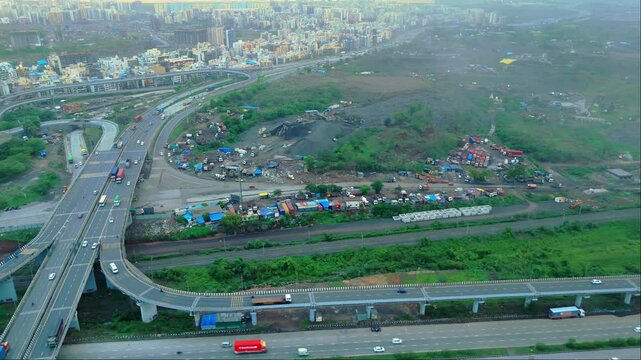 Mumbai pune connecting highway