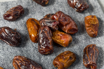 Raw Organic Arabic Medjool Dates