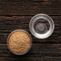 Powdered food based on soy fiber with psyllium fiber to cleanse the colon - Bowl with water mineral