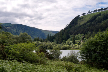 Obraz premium Ireland - Lower Glenda Lough