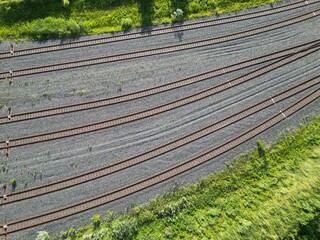 railroad line in the countryside - faisceau de voies ferrées dans la campagne