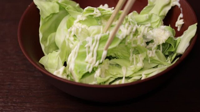 フレッシュキャベツのサラダ、キャベツのヘルシーサラダ