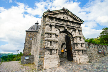 Obraz premium View of the entrance gate to Altena Castle. Old castle on the Klusenberg of the city. 