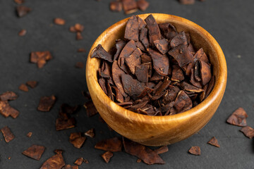 chocolate chips made from coconut pulp fried in chocolate