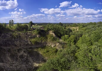 Kamieniołomy wapienne w Mikołowie – Mokre – widok z lotu ptaka. Śląski Ogród Botaniczny © arteffect.pl