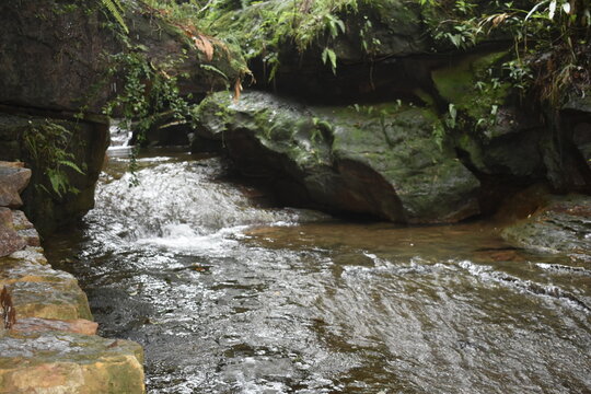 Places to see in Meghalaya Wards Lake, Seven Sisters Falls, Garden of Caves, Umiam Lake 