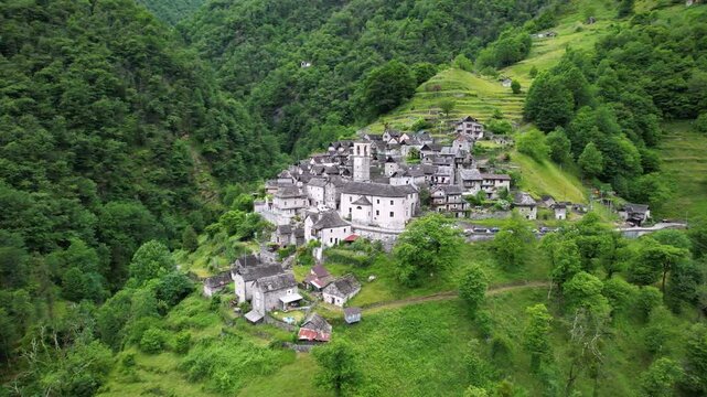 The village of Corippo is located in the Verzasca Valley in Italian-speaking Switzerland and enchants with its old stone houses.