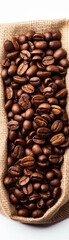 Obraz premium A burlap sack filled with roasted coffee beans,ideal for coffee-themed design and culinary projects.