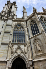 Fototapeta premium Fragment of Amiens Gothic Cathedral (Basilique Cathedrale Notre-Dame d'Amiens, 1220 - 1288). The south tower. Amiens, Somme, Picardie, France.