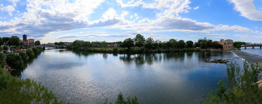 Panorama du fleuve H&eacute;rault &agrave; Agde