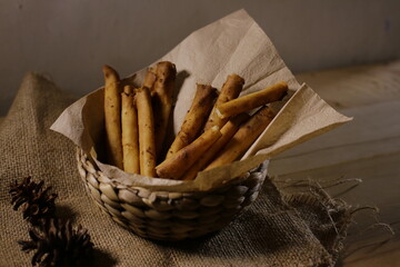 sweet arum cheese roll, a snack that tastes sweet