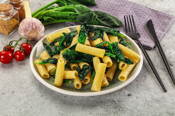 Italian cuisine - tortiglioni with spinach