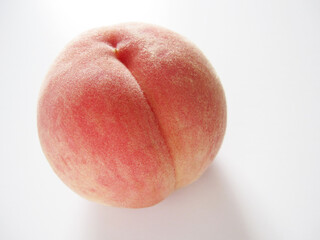 大きめの1個の桃