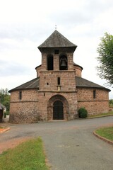 Naklejka premium Église Saint-Bonnet, de Saint-Bonnet-la-Rivière ( Corréze)