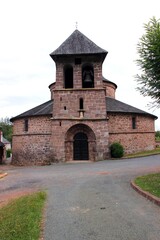 Eglise de Saint Bonnet la Rivière (Corrèze)