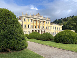 Fototapeta premium public park and old villa in como city in italy 