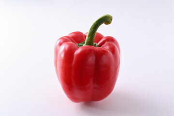 赤パプリカ白背景