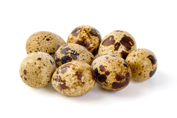 Obraz premium Quail eggs, close-up, isolated on white background.