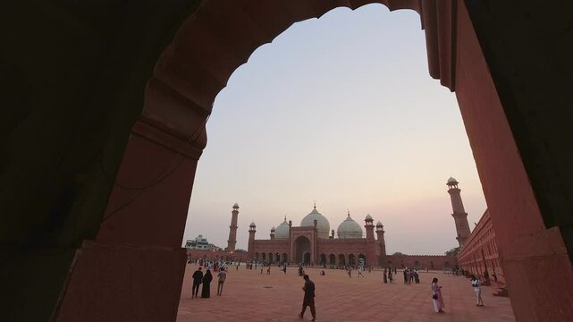 Lahore, Pakistan - 20th october, 2023: timelapse panoramic view Badshahi Mosque is a Mughal-era imperial mosque. Lahore, Punjab, Pakistan. Constructed between 1671 - 1673 during the rule of Aurangzeb