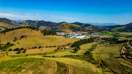 Paisagens Serra Mantiqueira Itamonte Passa Quatro Minas Gerais Brasil Esportes Ultramaratona Corrida Trilha Ciclismo Montanha Natureza Pasto Verde Ecoturismo Aventura Caminhada Rios Floresta Araucária