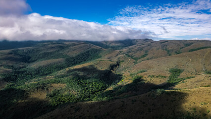 Serra Do Papagaio Paisagem Parque Estadual Corrida De Trilha Ultramaratona Minas Gerais Natureza Montanhas Aventura Trilhas Florestas Escarpas Picos Mirantes Desafios Atletas Endurance Caminhadas