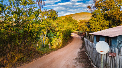 Serra Da Mantiqueira Sul De Minas Gerais Paisagem Condado Terra Média Natureza Colinas Verdes Campos Tranquilidade Bosques Encantadores Pôr do Sol Pitorescas Rios Cristalinos Trilhas Bucólicas Árvores © Pedro