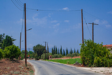 Mediterrane Landschaft in der Nähe von Polis, Zypern im Sommer