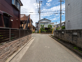 住宅が密集する街の風景