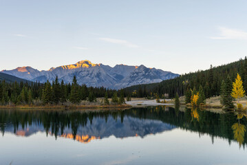 Fototapeta premium Two Jack Lake at Banff Canada