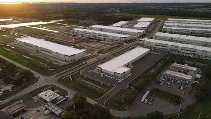 new industrial real estate for distribution hubs in Bradenton, Florida