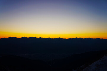 日の出前の夜明け