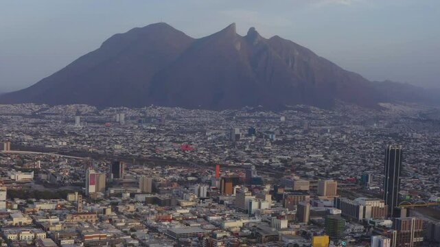 Cerro de la Silla
Monterrey,Nuevo Leon,M&eacute;xico.