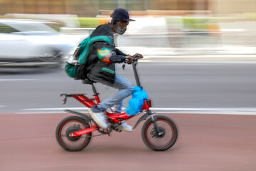 alternative ecological clean delivery transport