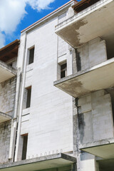 Building under construction, exterior view