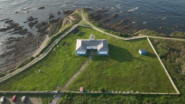 Faro Cabo Busto del Condejo del Valdes en Asturias