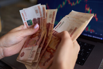 Explore the Visualization and Analysis of Financial Success through Trading Stocks and Managing Cash