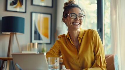 Fototapeta premium The woman in yellow shirt