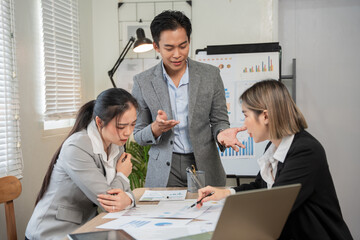 Fototapeta premium Asia business meeting consultations of business people in the company's meeting room. 
