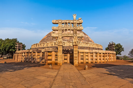 Great Stupa - ancient Buddhist monument. Sanchi, Madhya Pradesh, India